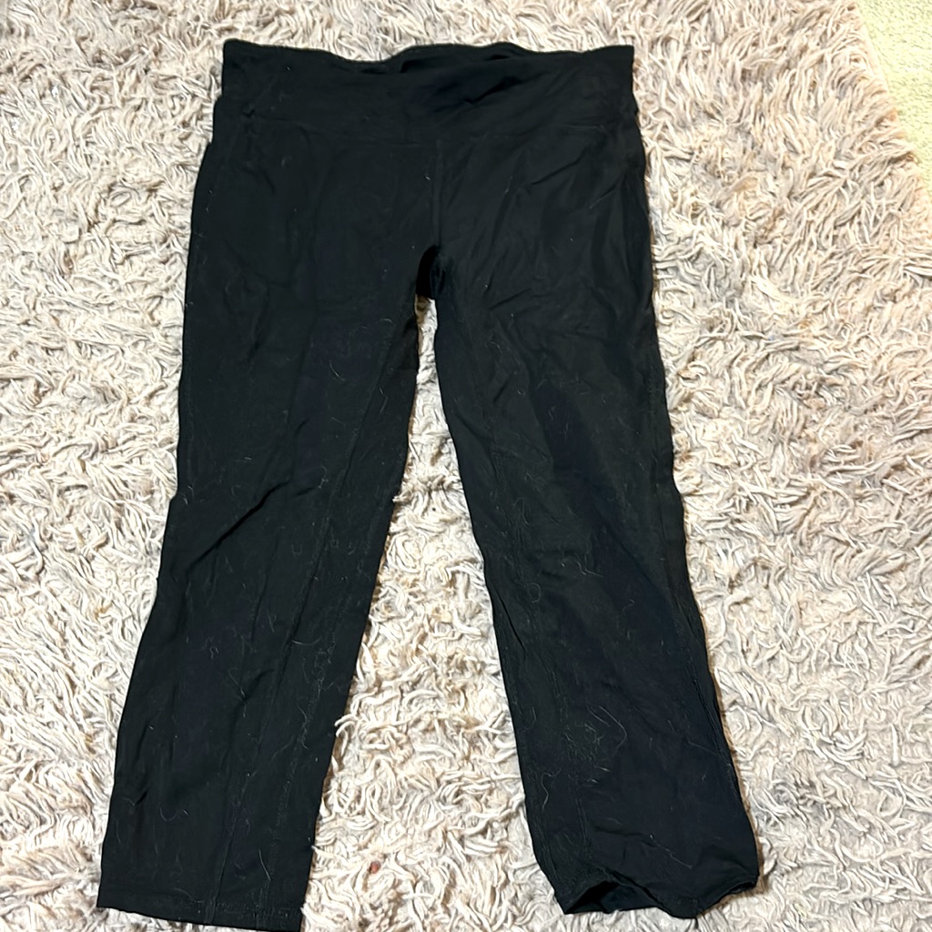 Gap Athletic Capris